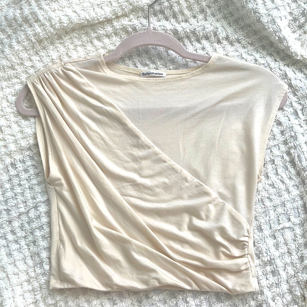 Reformation Cropped Tee Crew New Drape made of Lyocell Tencel Like New